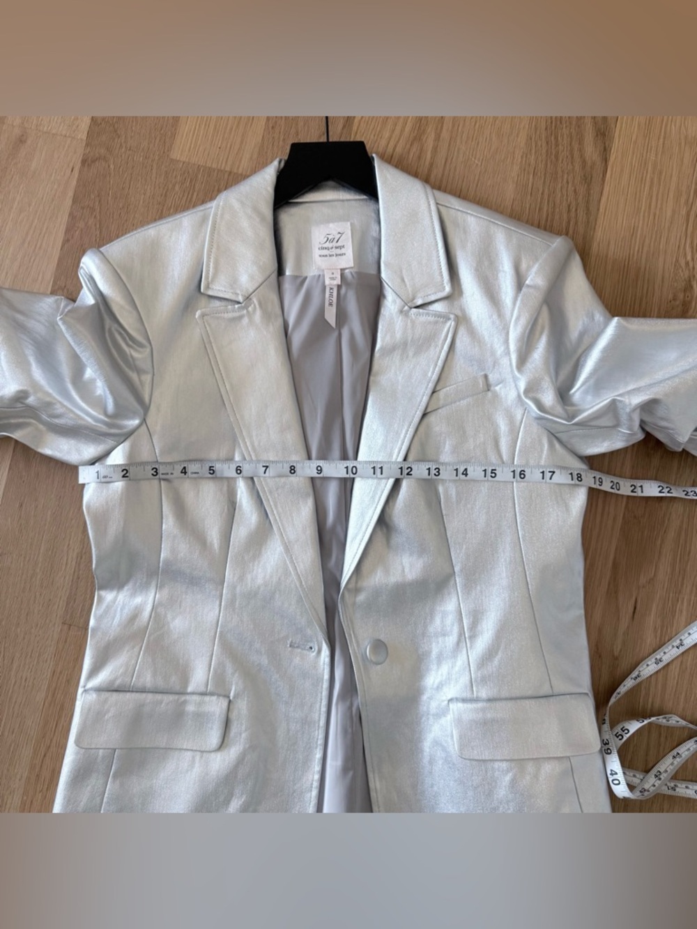 Cinq à Sept Khloe Metallic Foiled Blazer NWOT - Picture 6 of 9